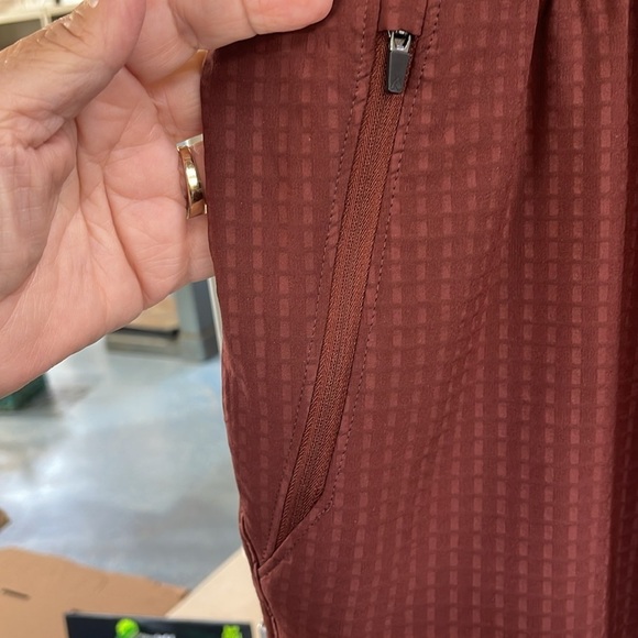 Eddie Bauer First Ascent burgundy men’s size 2X multi pocketed Pants‎ NWT - Picture 5 of 16